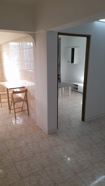 Dorobantilor, Stefen cel Mare, bloc Perla.