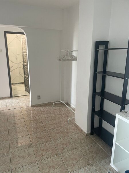 Dorobantilor, Stefen cel Mare, bloc Perla.