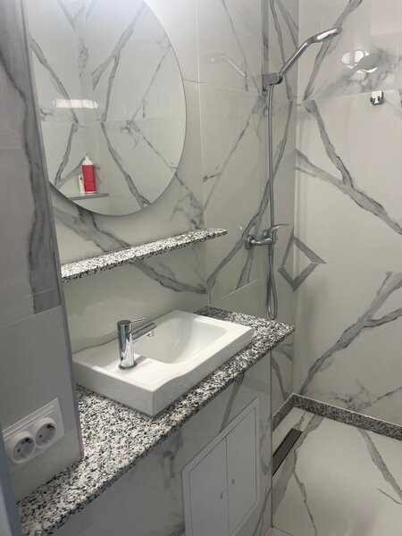 Dorobantilor, Stefen cel Mare, bloc Perla.