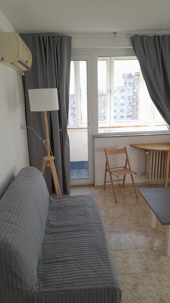 Dorobantilor, Stefen cel Mare, bloc Perla.