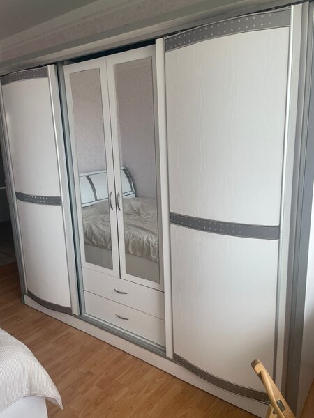 Dorobantilor, Stefen cel Mare, bloc Perla.